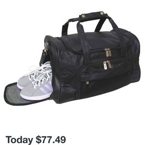 Amerileather 18- inch Black leather duffel bag.
